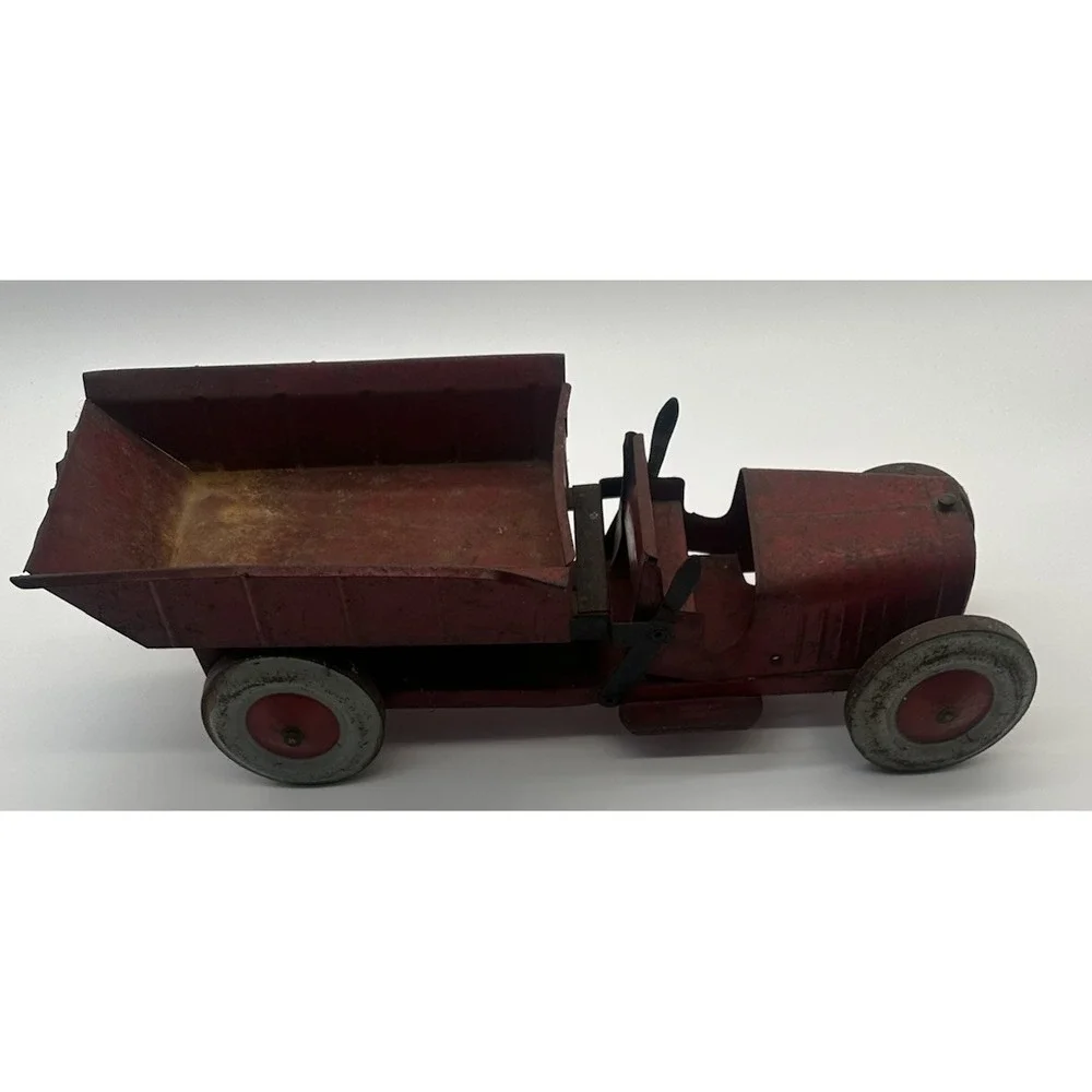 VINTAGE 1920'S STRUCTO PRESSED STEEL DUMP TRUCK RED TOY